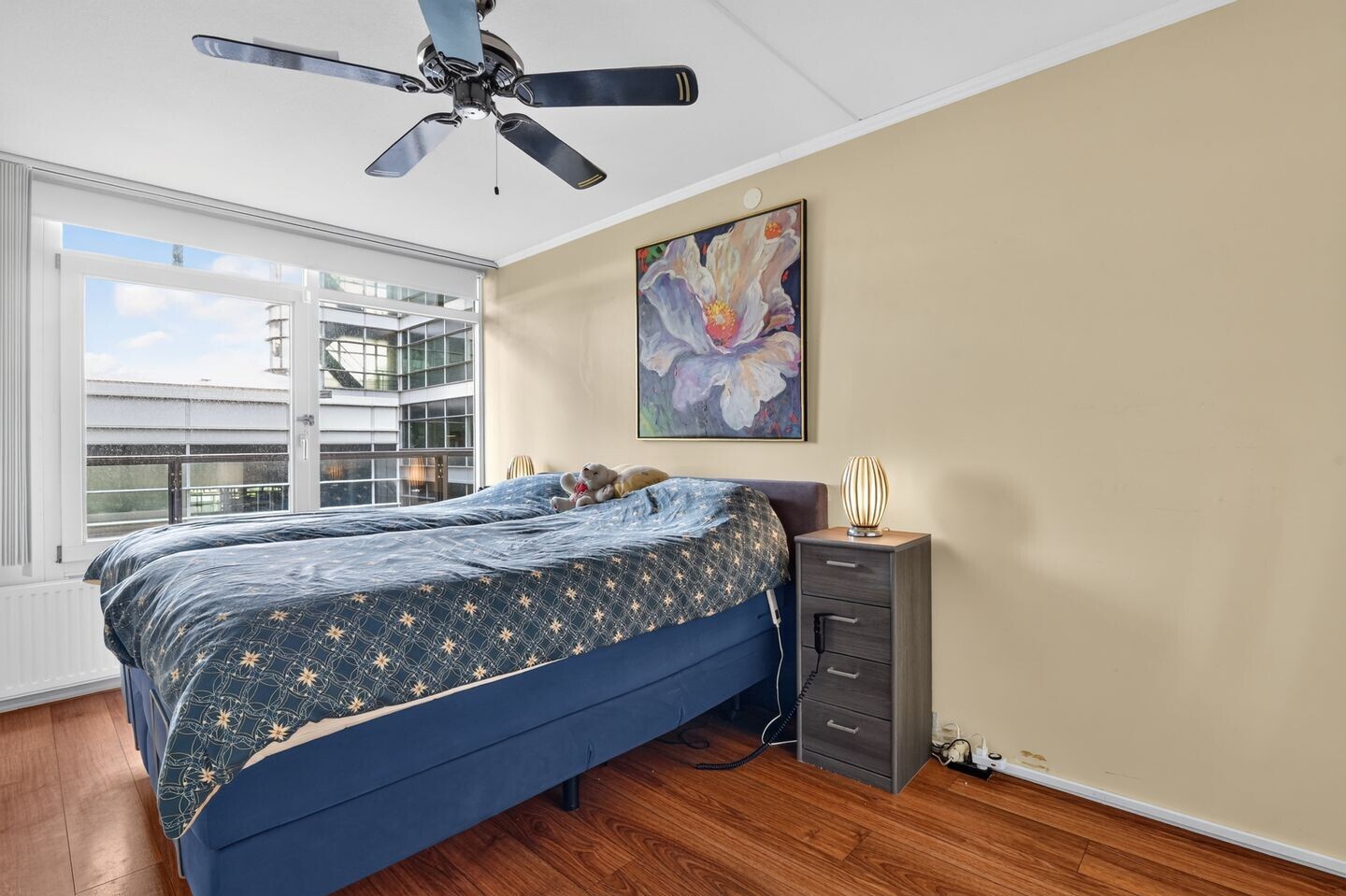 Appartement te koop: Omval 403, Amsterdam