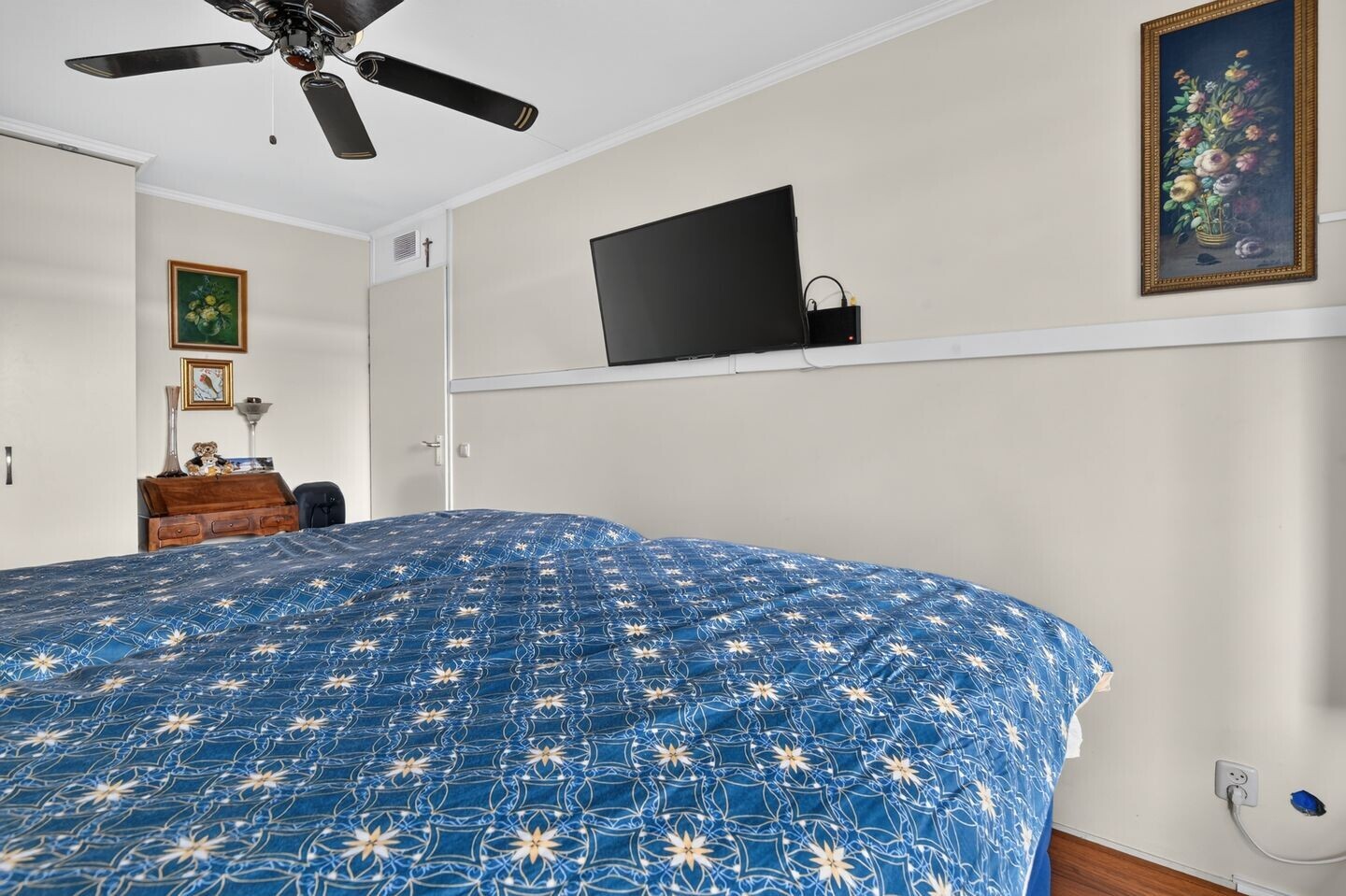 Appartement te koop: Omval 403, Amsterdam