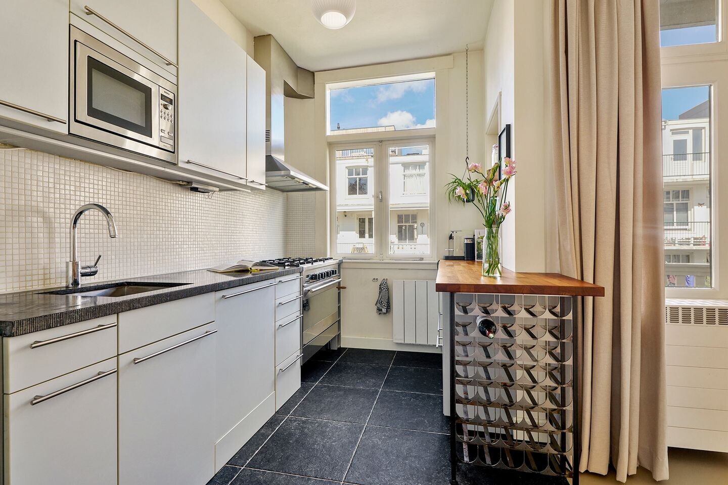 Appartement te koop: Zacharias Jansestraat 16-2, Amsterdam