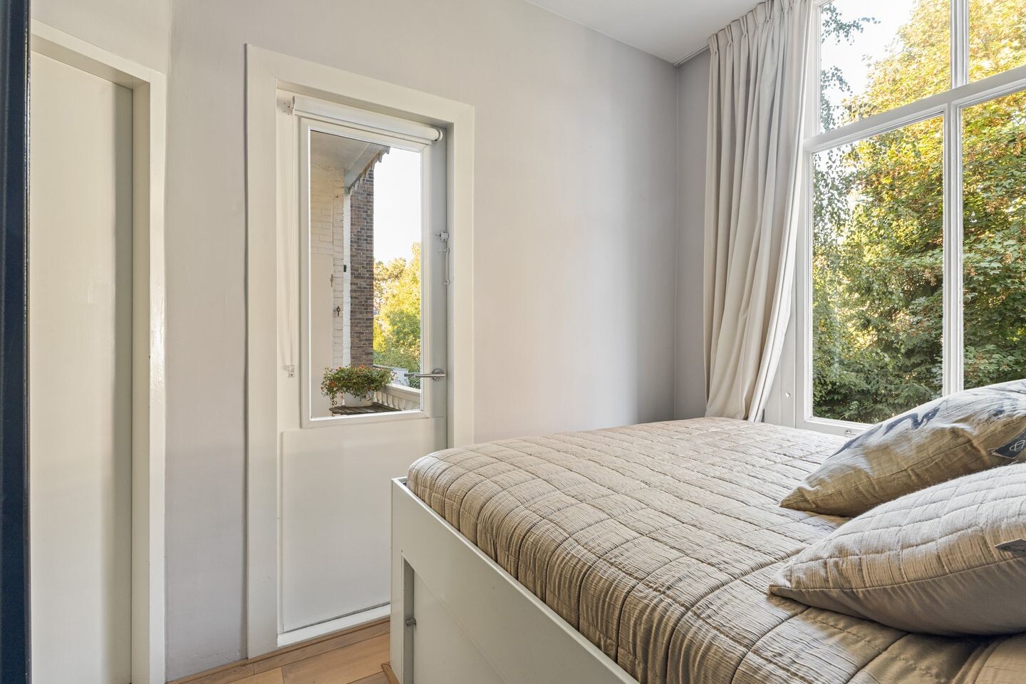 Appartement te koop: Linnaeusparkweg 117-1, Amsterdam