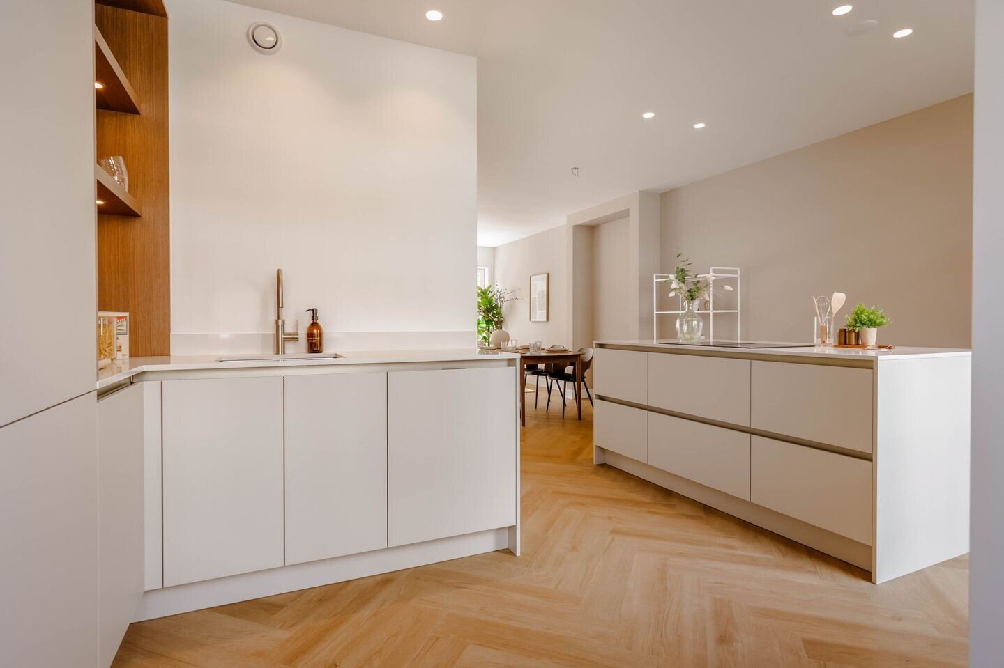 Appartement te koop: Mr. P.N. Arntzeniusweg 71-1, Amsterdam
