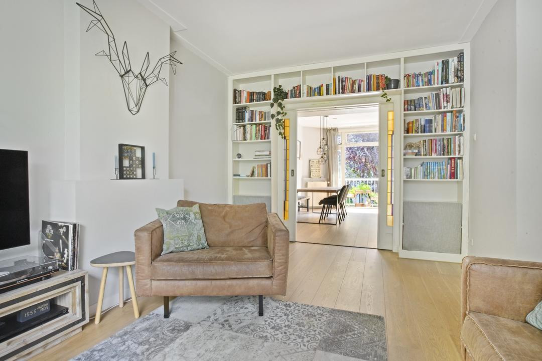 Appartement te koop: Voltaplein 26, Amsterdam