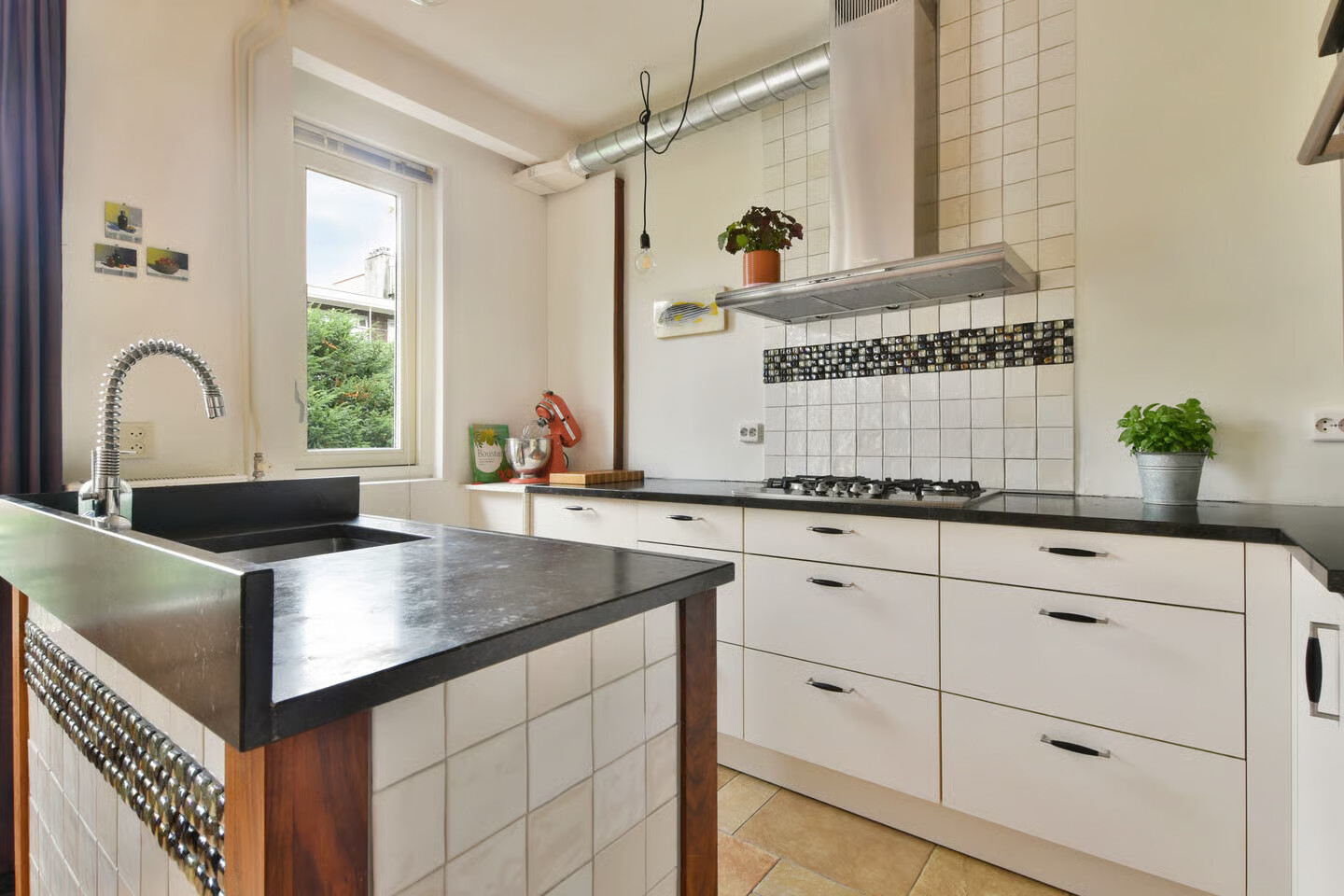 Appartement te koop: Mariotteplein 53-1, Amsterdam