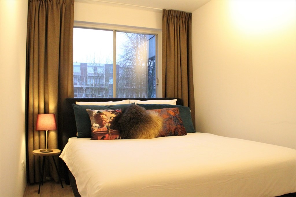 Appartement te huur: Dickenslaan 15, Amsterdam