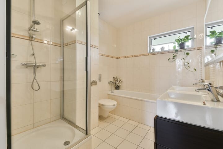 Tussenwoning te koop: Entabeni 28, Amsterdam