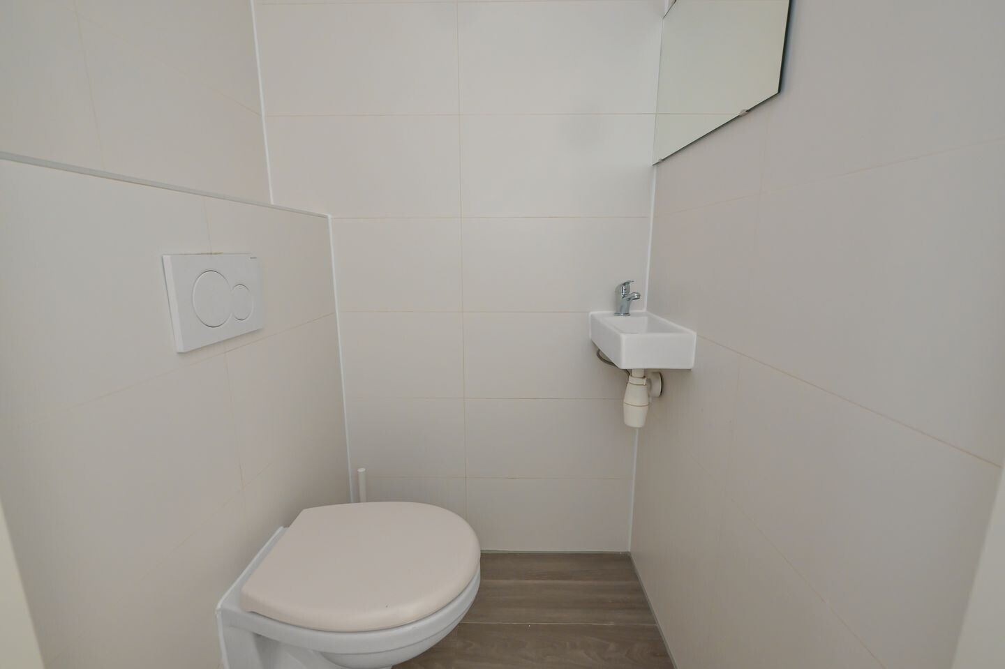 Tussenwoning te koop: Raden Adjeng Kartinistraat 41, Amsterdam