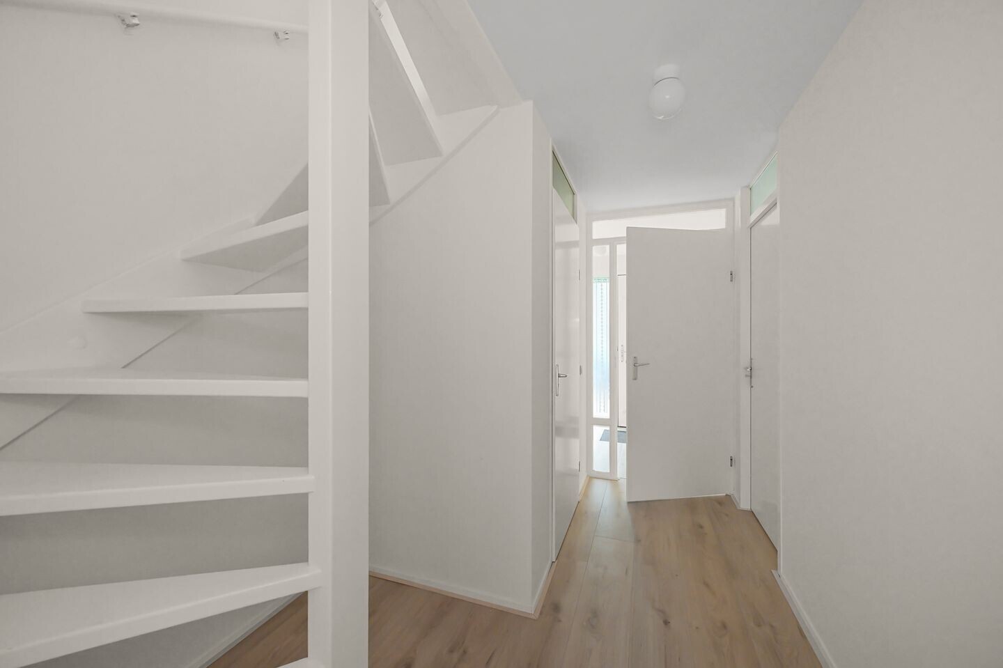 Tussenwoning te koop: Raden Adjeng Kartinistraat 41, Amsterdam