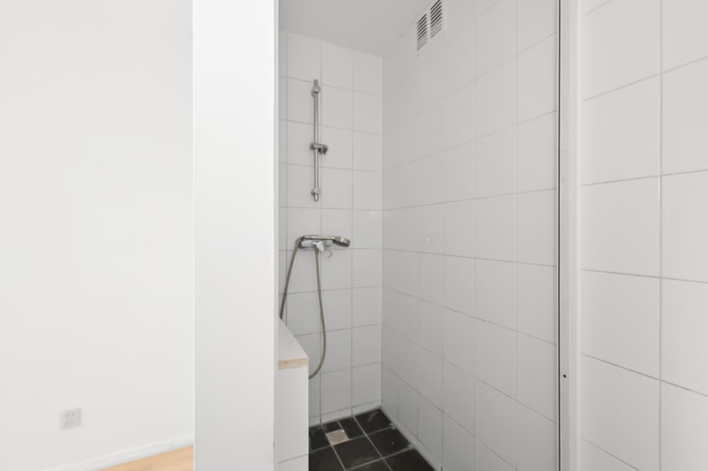 Tussenwoning te koop: Raden Adjeng Kartinistraat 41, Amsterdam