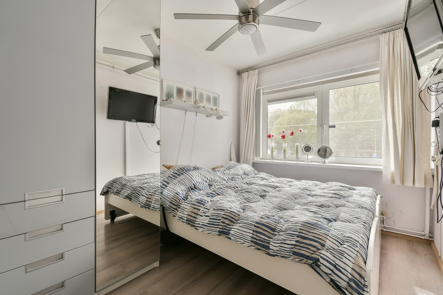 Hoekwoning te koop: Geerdinkhof 264A, Amsterdam