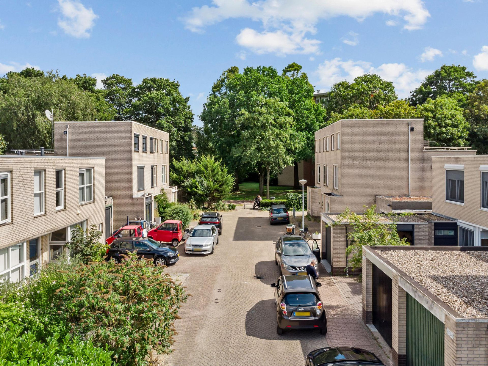 Hoekwoning te koop: Geerdinkhof 627, Amsterdam