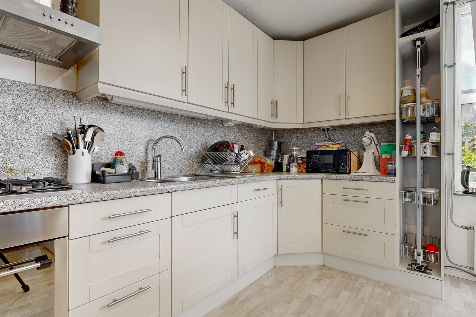 Hoekwoning te koop: Geerdinkhof 627, Amsterdam