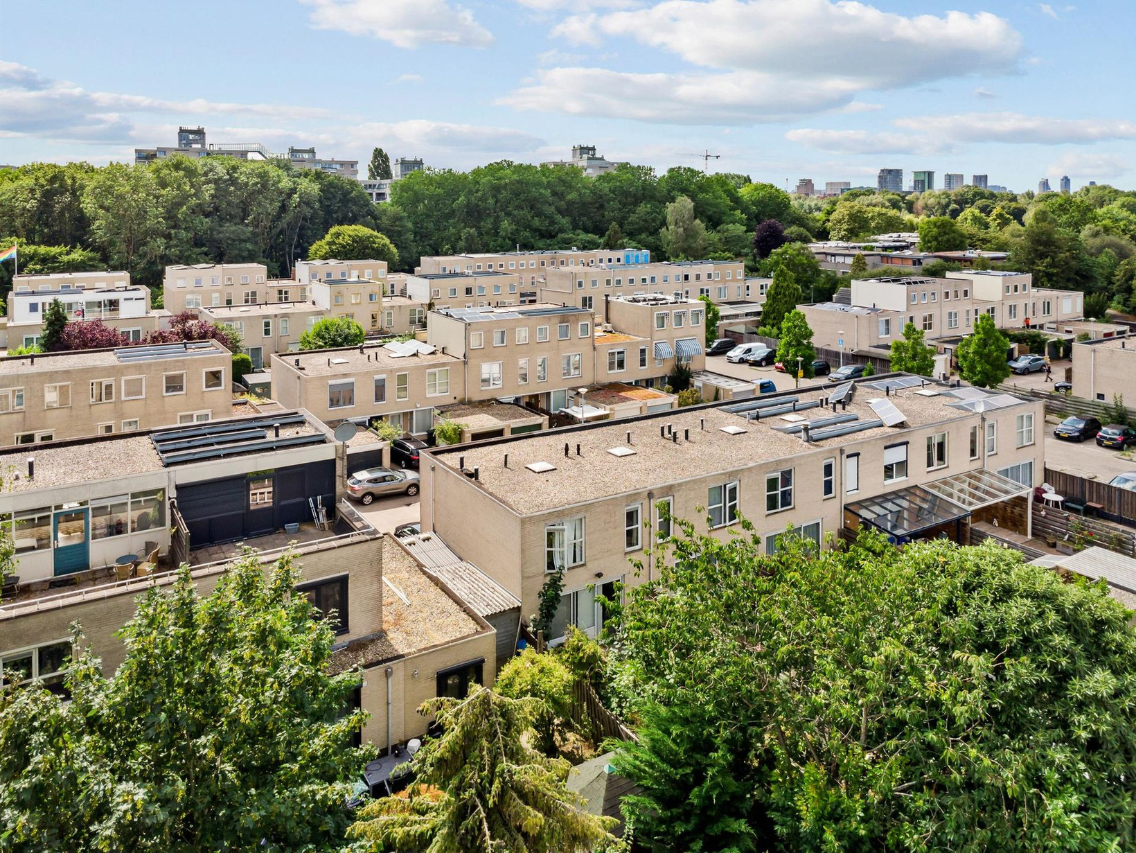 Hoekwoning te koop: Geerdinkhof 627, Amsterdam