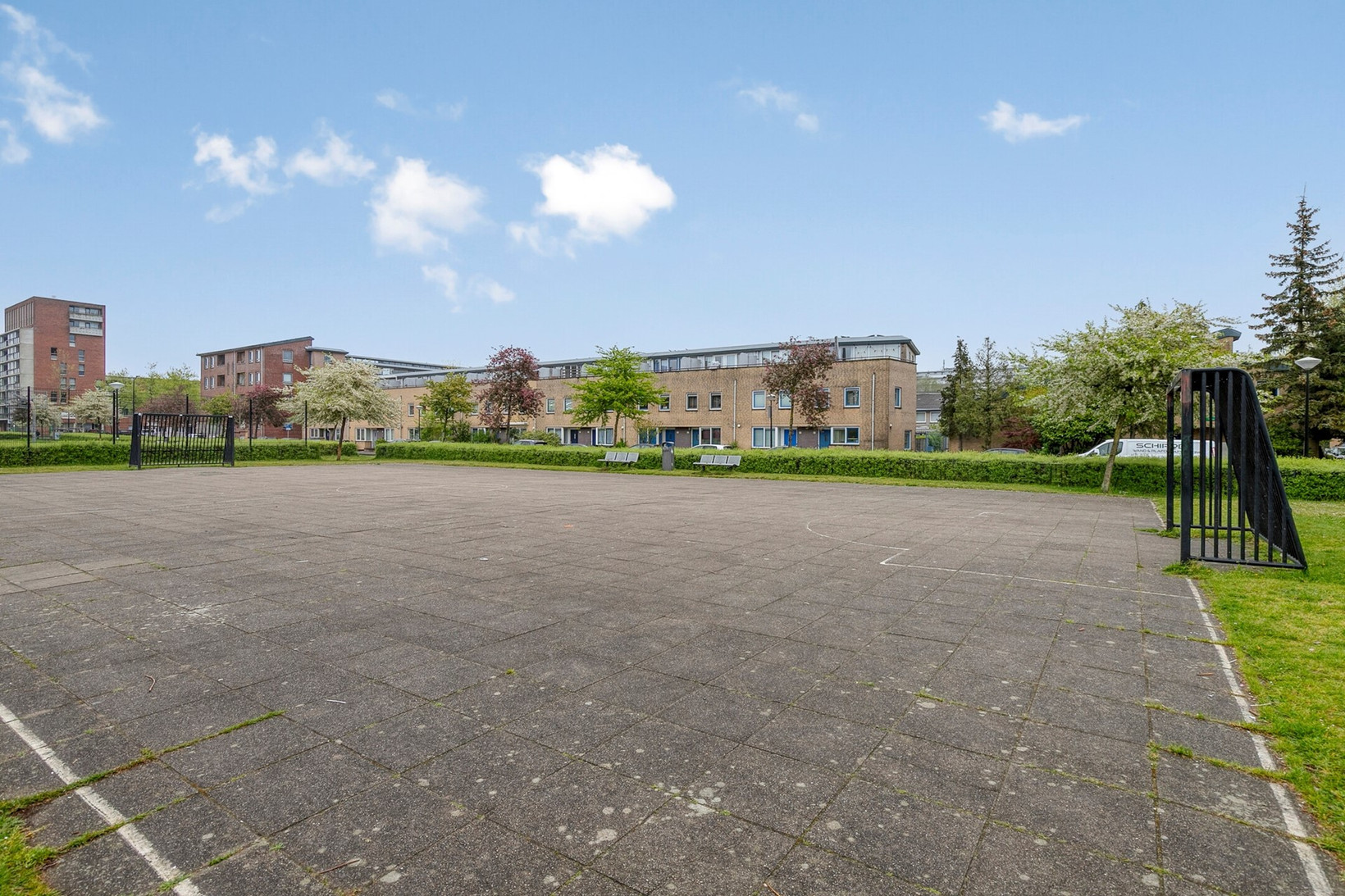 Tussenwoning te koop: Tulastraat 37, Amsterdam