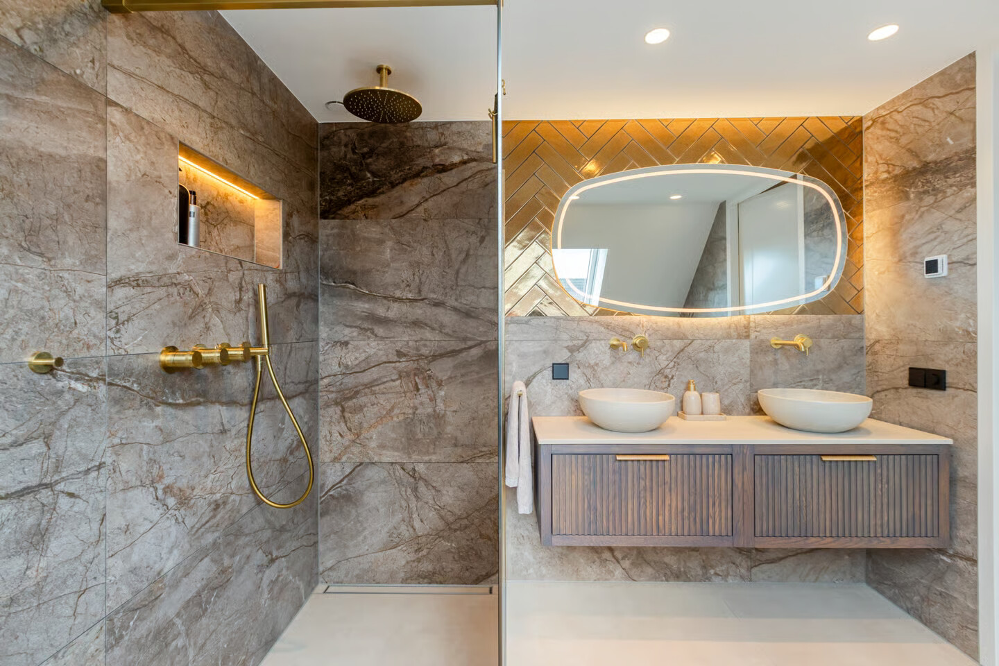 Tussenwoning te koop: Gooise Kant 282, Amsterdam