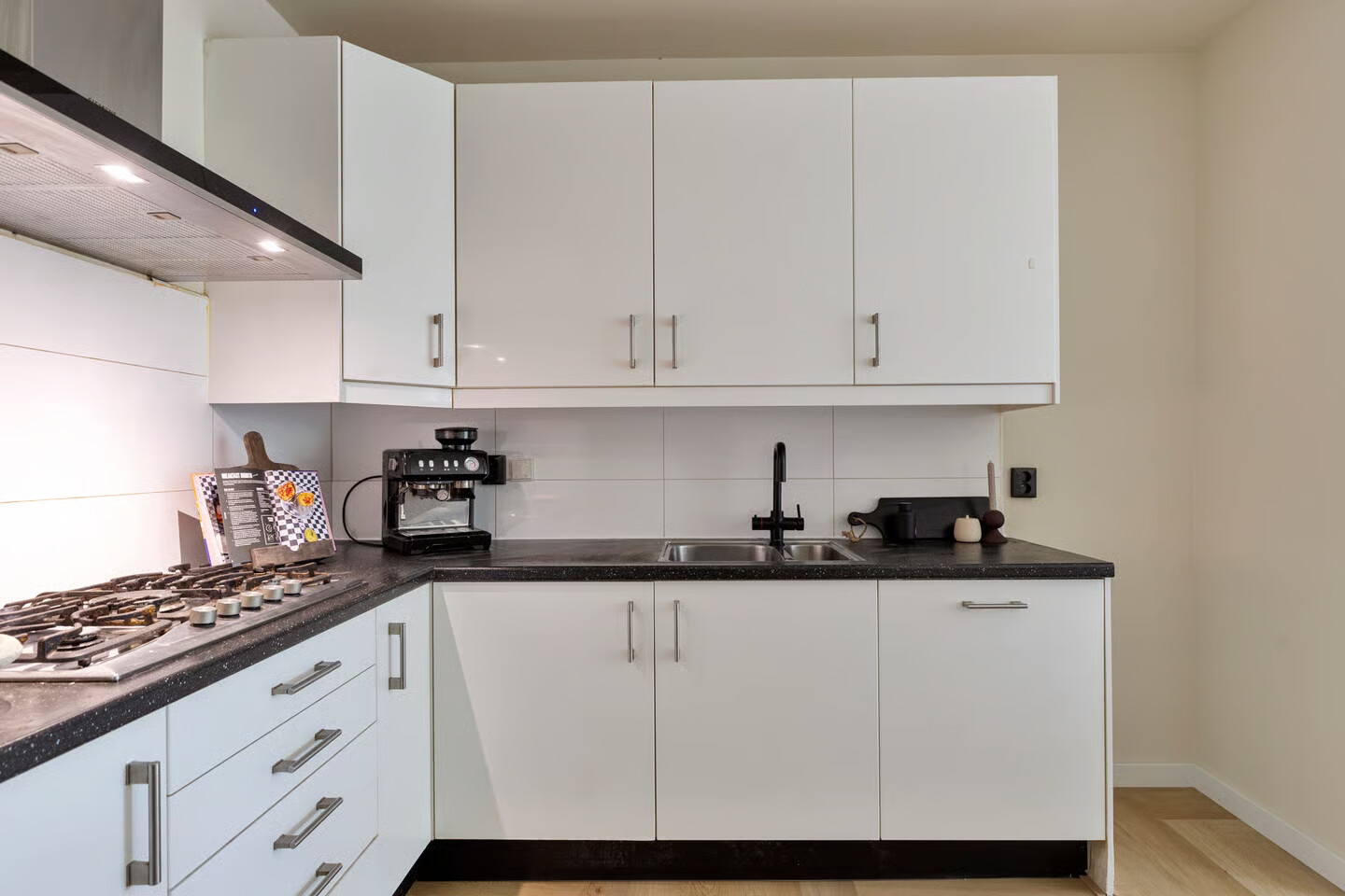 Appartement te koop: Ommerenhof 3, Amsterdam