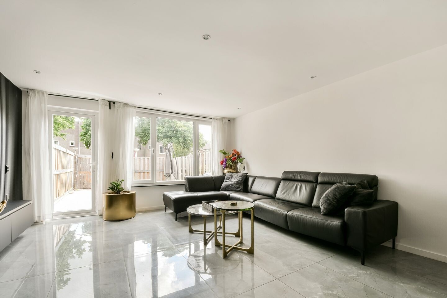 Tussenwoning te koop: Tongerenstraat 11, Amsterdam
