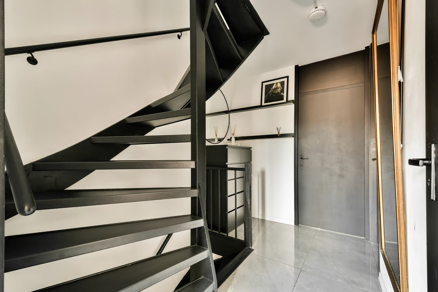 Tussenwoning te koop: Tongerenstraat 11, Amsterdam