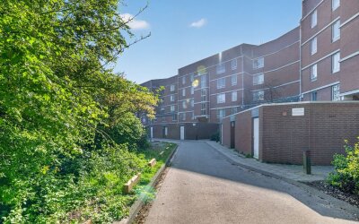 Leusdenhof 349