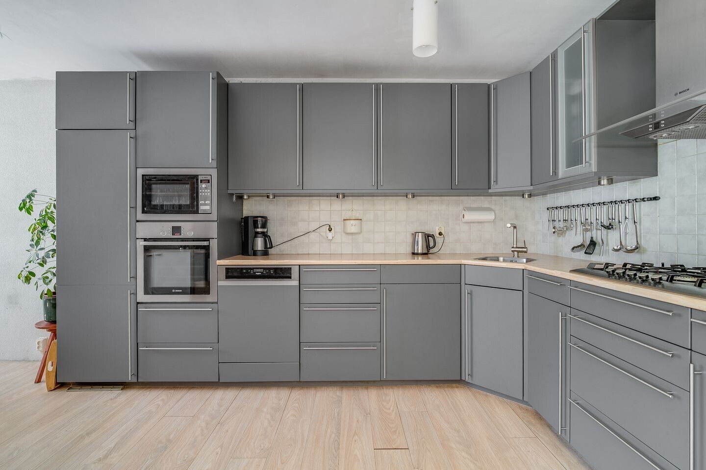 Appartement te koop: Leusdenhof 395, Amsterdam