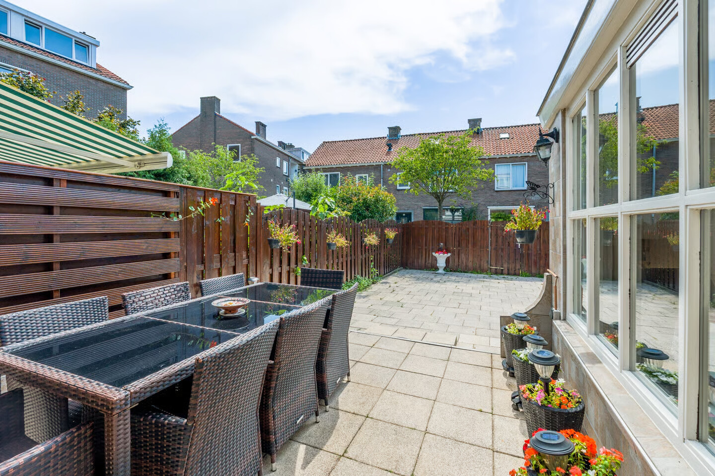 Tussenwoning te koop: Diemerkade 24, Diemen