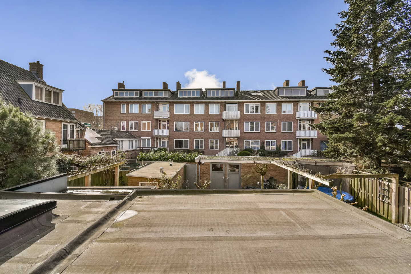 Tussenwoning te koop: Johan van Soesdijkstraat 15, Diemen