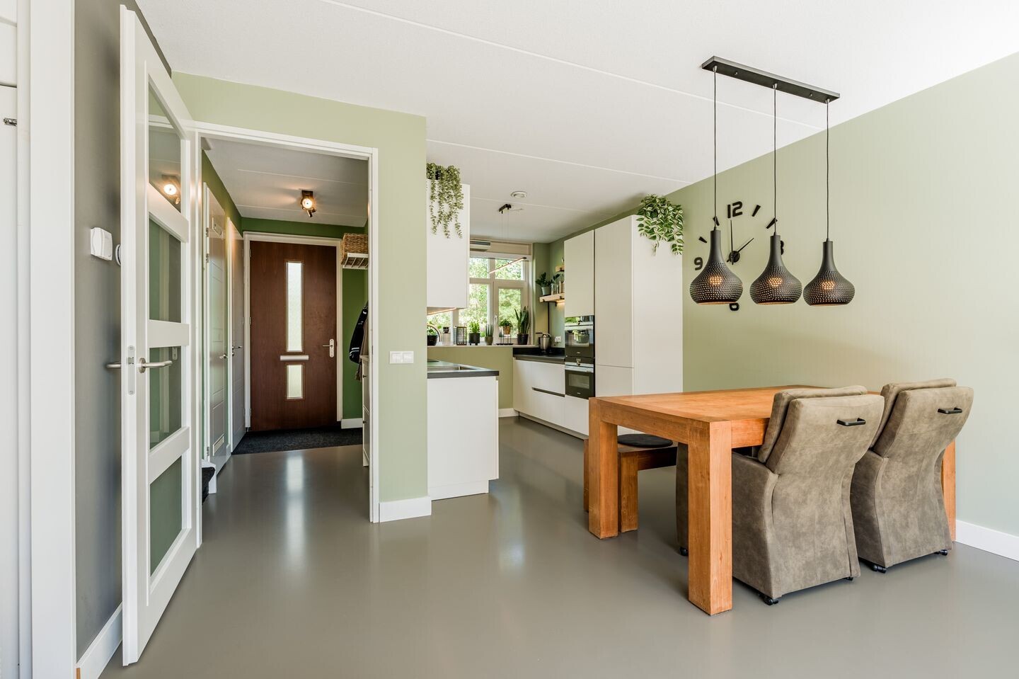 Tussenwoning te koop: Het Betonijzer 254, Diemen