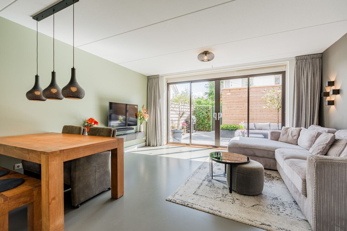 Tussenwoning te koop: Het Betonijzer 254, Diemen