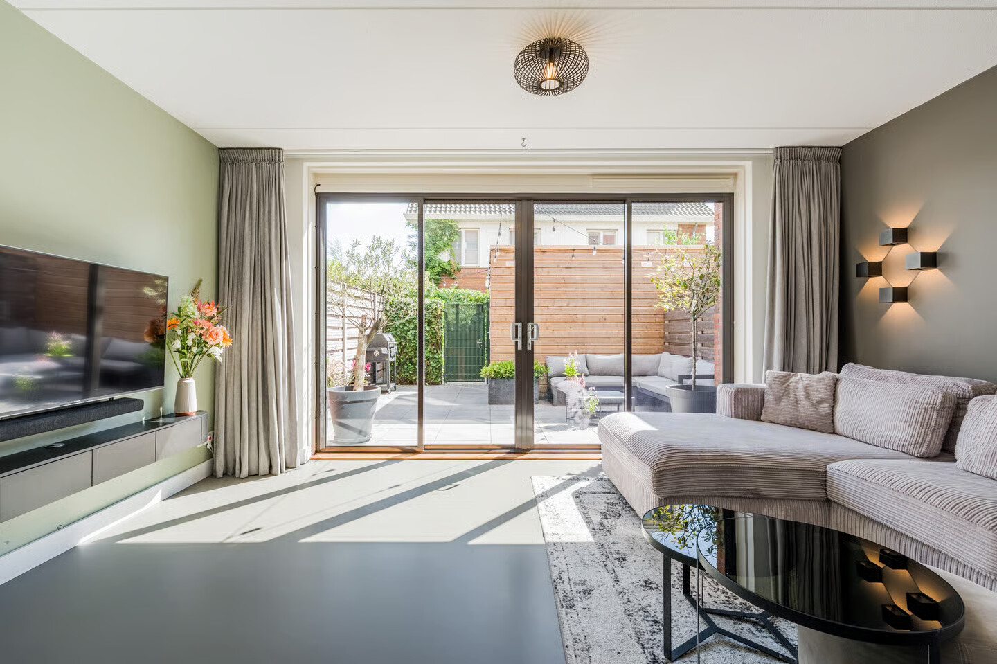 Tussenwoning te koop: Het Betonijzer 254, Diemen