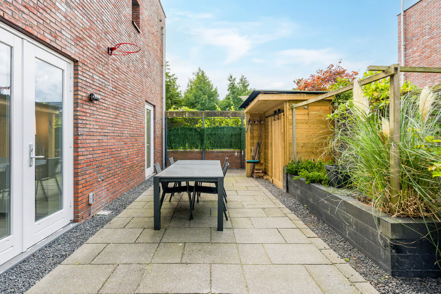 Twee-onder-één-kap te koop: Jaagpad 10, Diemen