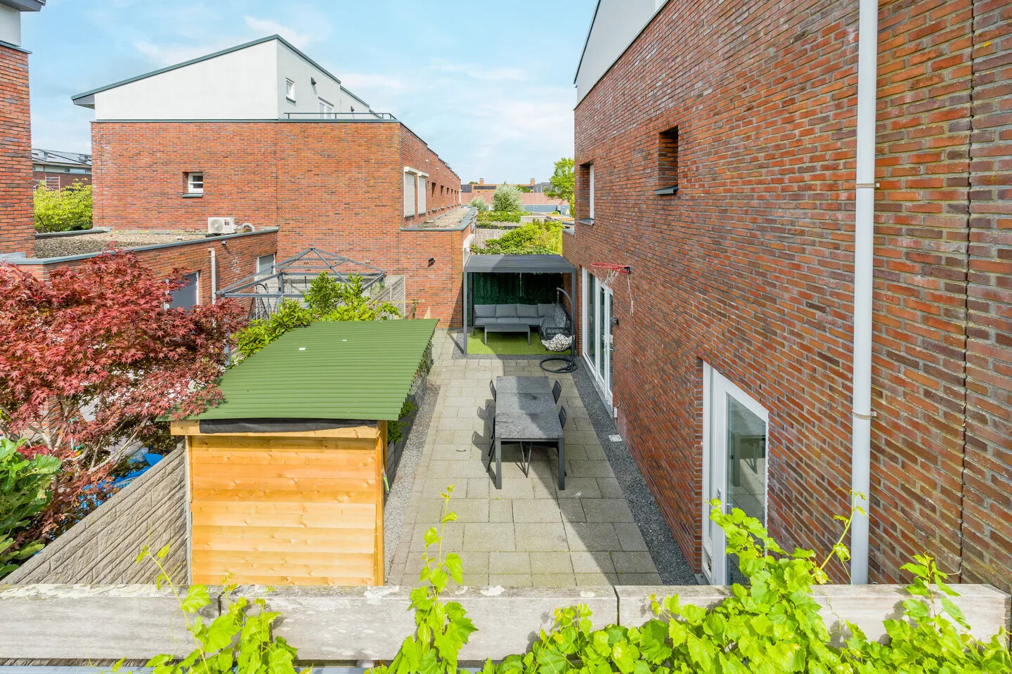 Twee-onder-één-kap te koop: Jaagpad 10, Diemen