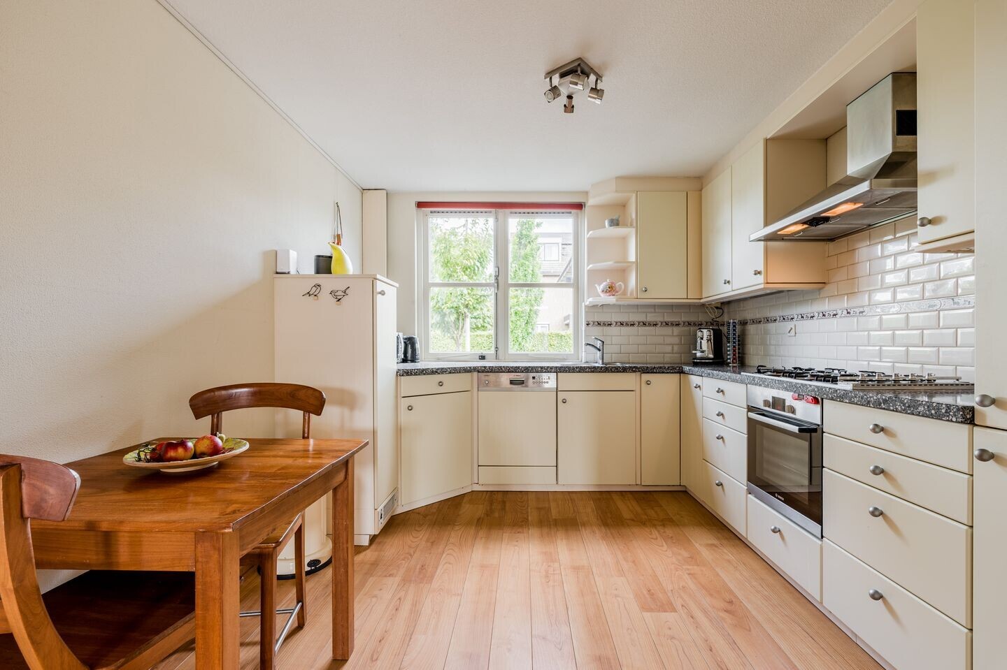 Tussenwoning te koop: Zeezigt 79, Diemen