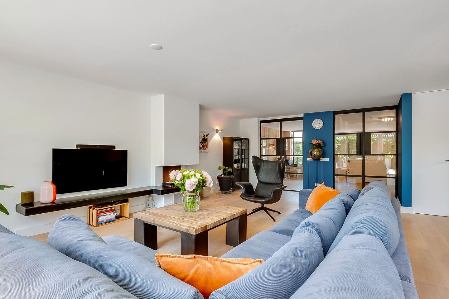 Hoekwoning te koop: Rietzangerweg 1, Diemen
