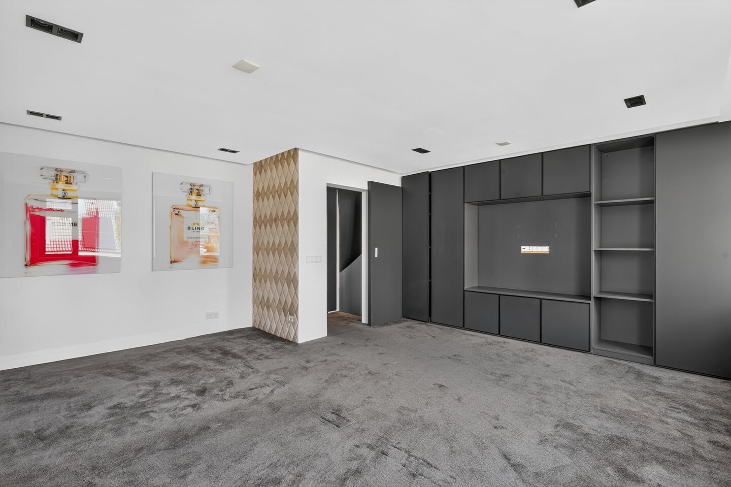 Hoekwoning te koop: Rietzangerweg 25, Diemen