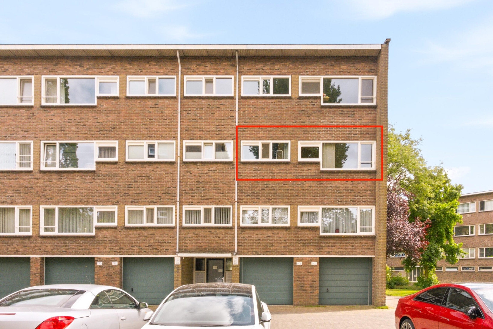 Appartement te koop: Julianaplantsoen 244, Diemen
