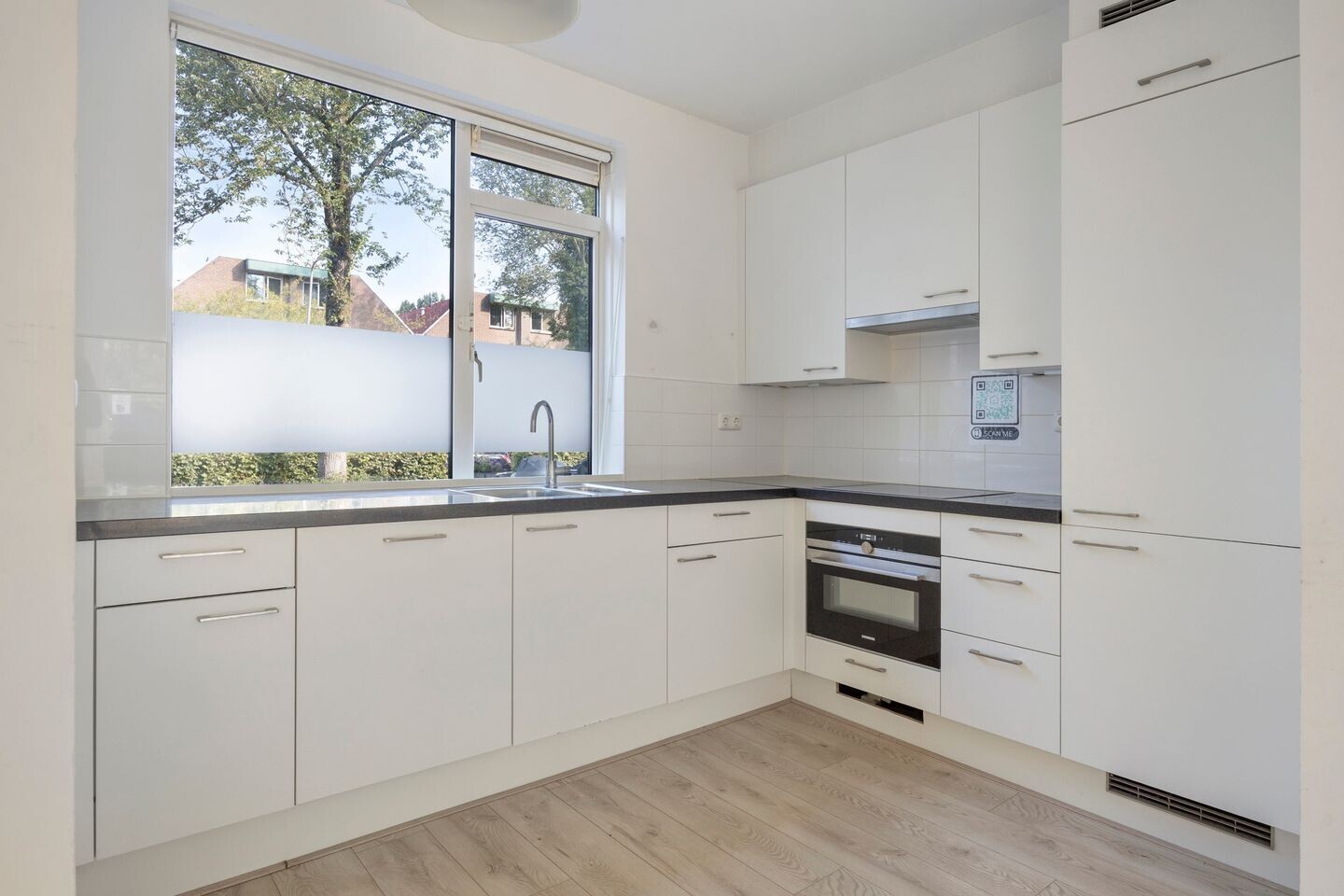 Tussenwoning te koop: Biesbosch 33, Diemen