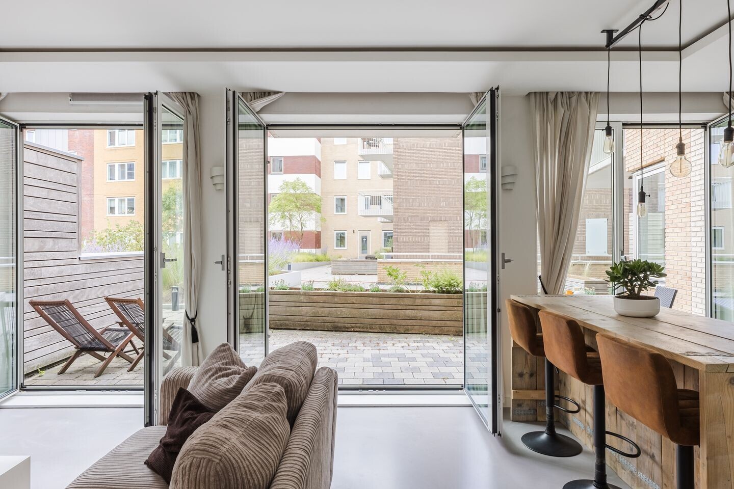 Appartement te koop: Jan Duikerhof 18, Diemen