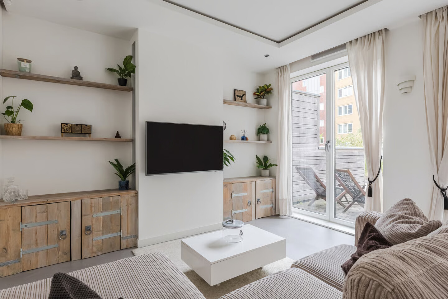 Appartement te koop: Jan Duikerhof 18, Diemen