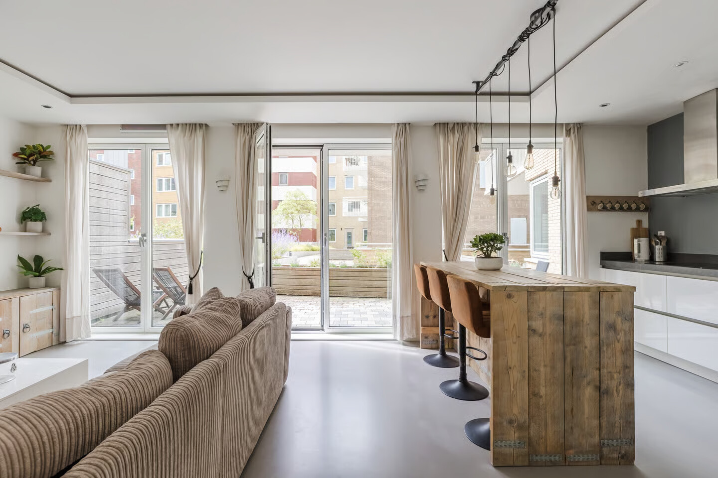 Appartement te koop: Jan Duikerhof 18, Diemen