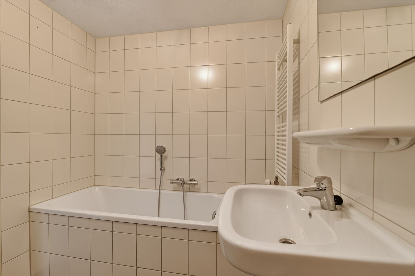 Appartement te koop: Meerkoet 399, Diemen