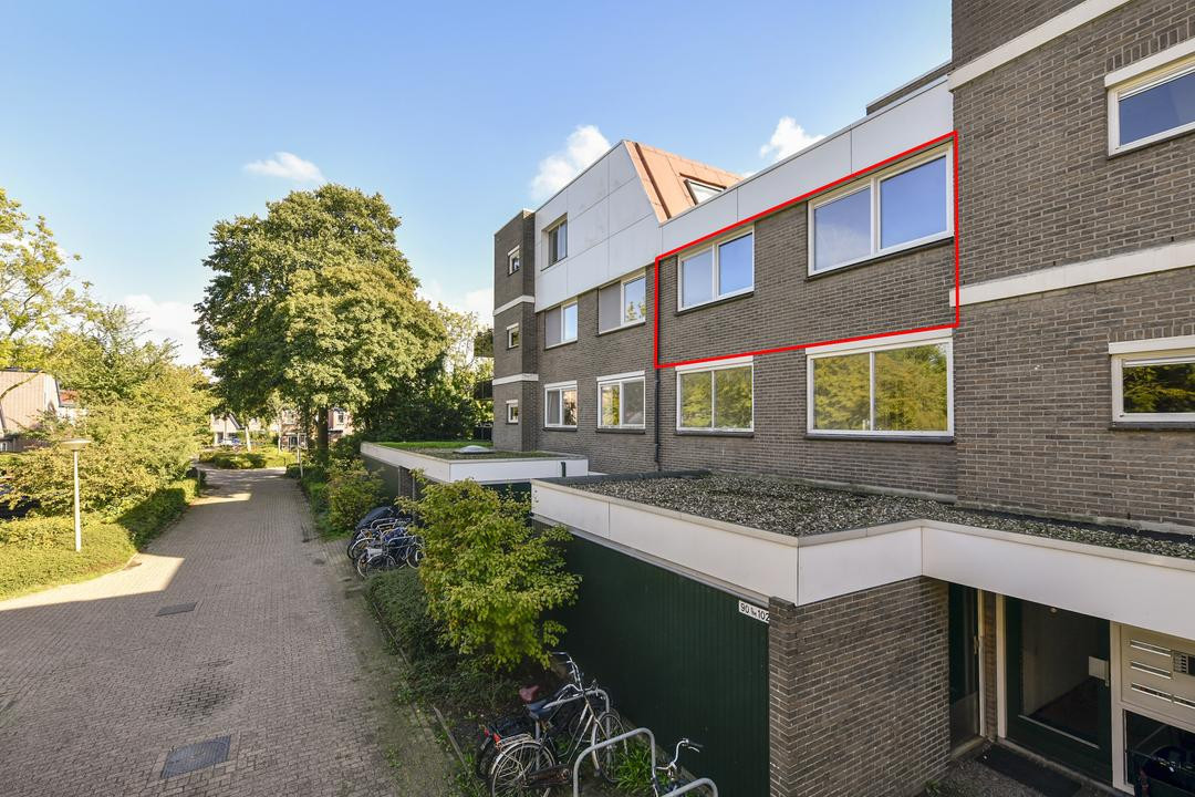 Appartement te koop: Michaëlplein 100, Duivendrecht