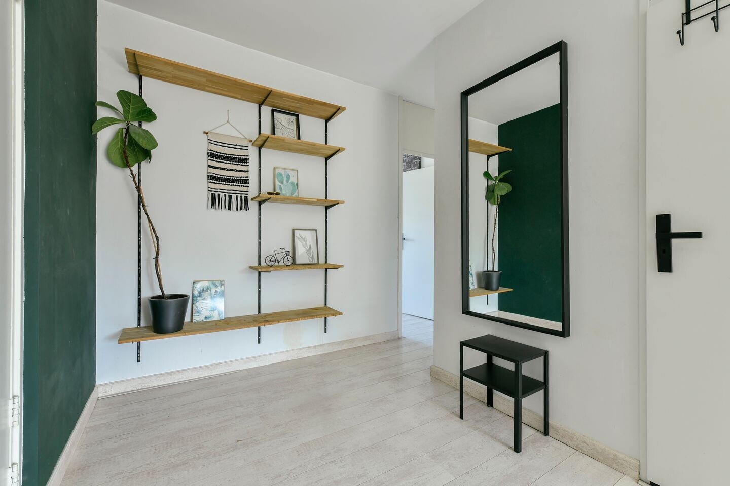 Appartement te koop: Michaëlplein 100, Duivendrecht