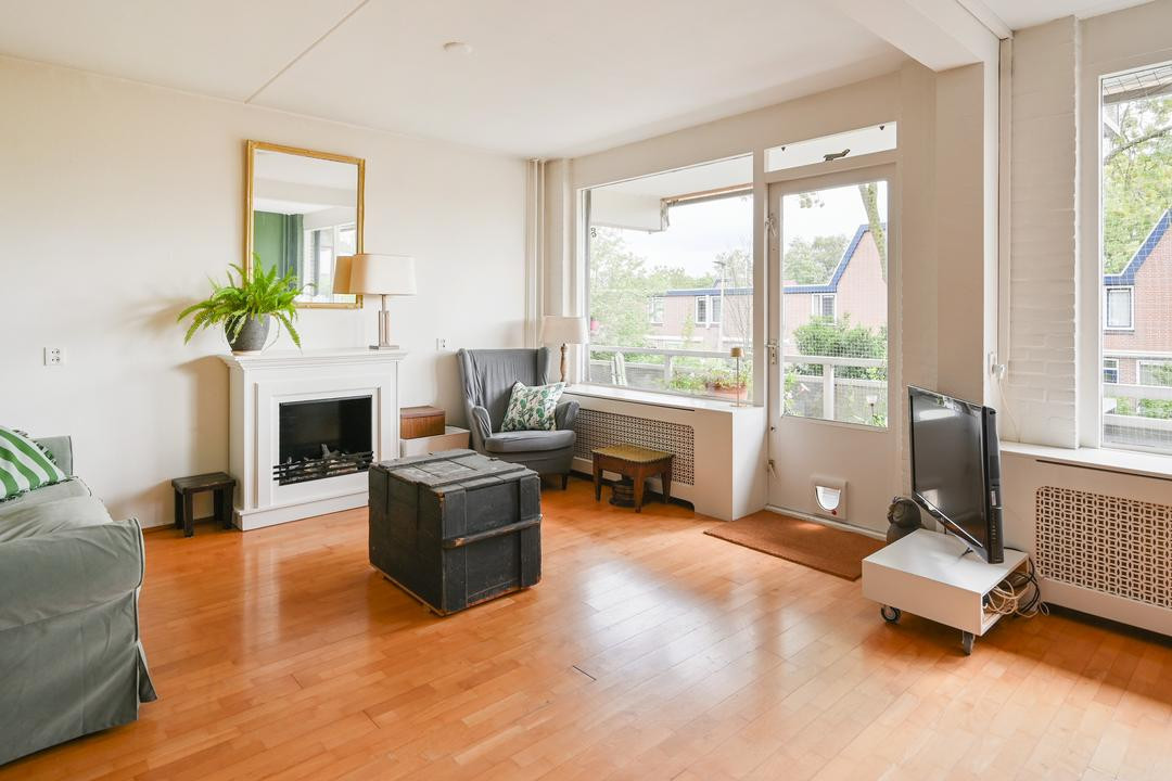 Appartement te koop: Michaëlplein 180, Duivendrecht