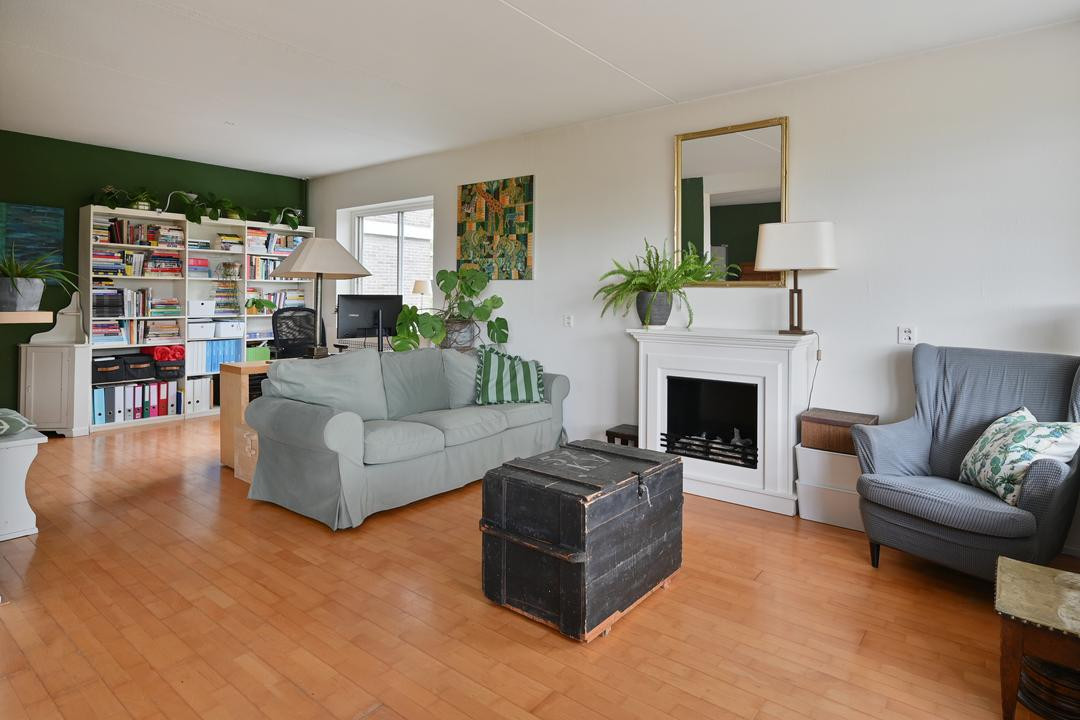 Appartement te koop: Michaëlplein 180, Duivendrecht