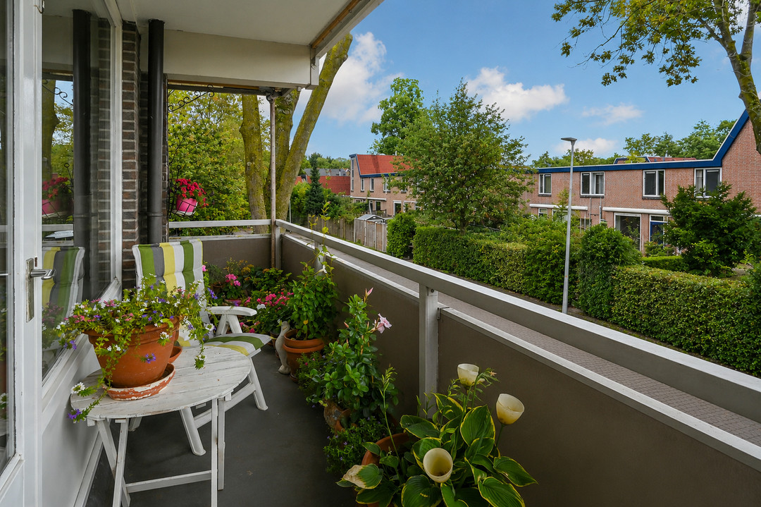 Appartement te koop: Michaëlplein 180, Duivendrecht