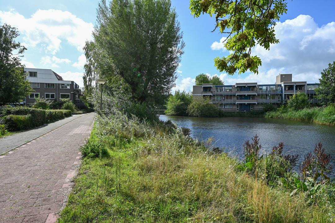 Appartement te koop: Michaëlplein 180, Duivendrecht