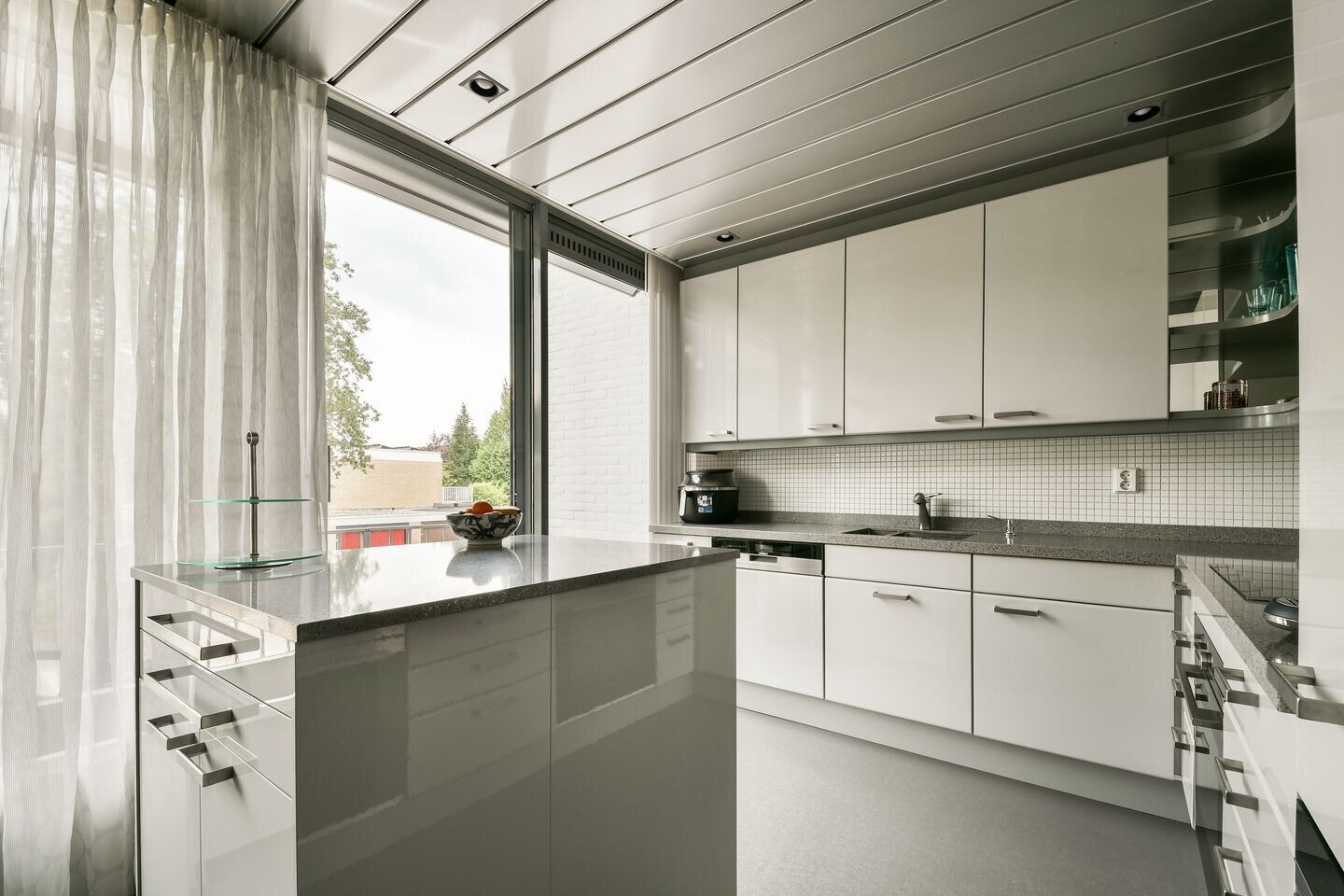 Tussenwoning te koop: Basilicumhof 40, Duivendrecht
