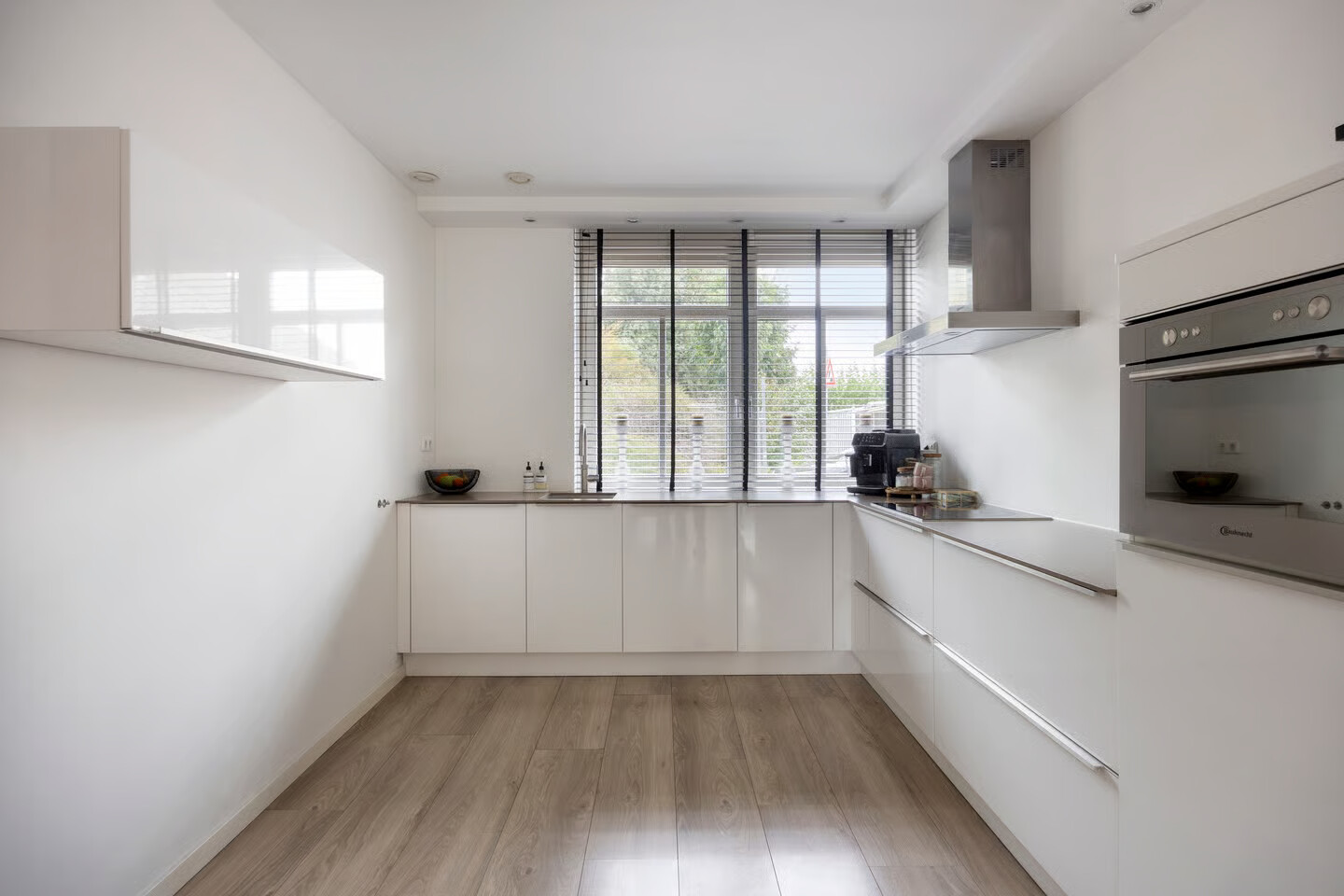 Tussenwoning te koop: Kerkstraat 10, Landsmeer