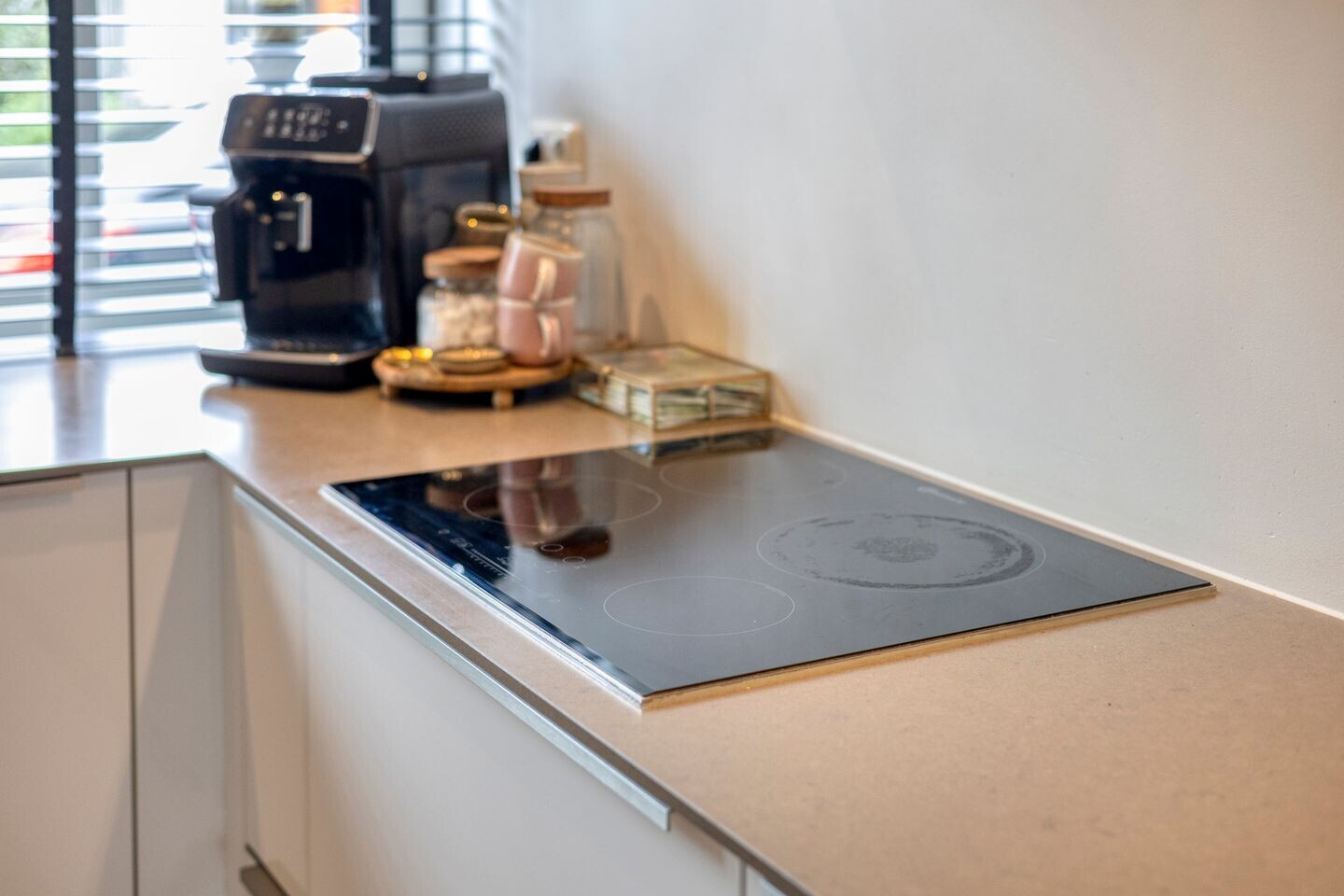Tussenwoning te koop: Kerkstraat 10, Landsmeer
