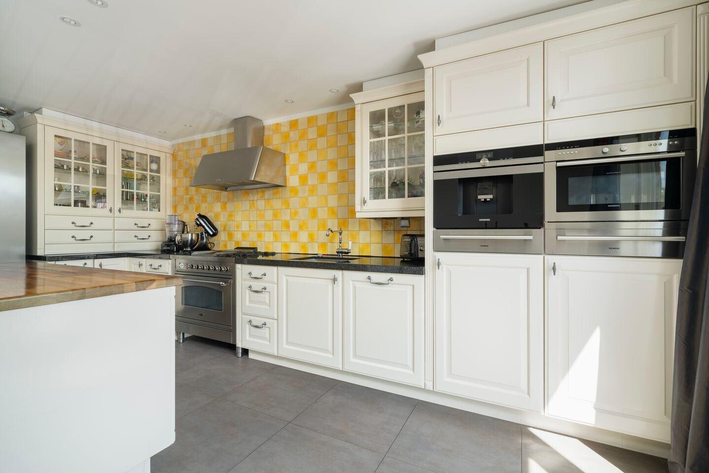 Hoekwoning te koop: Goudpluvier 39, Landsmeer