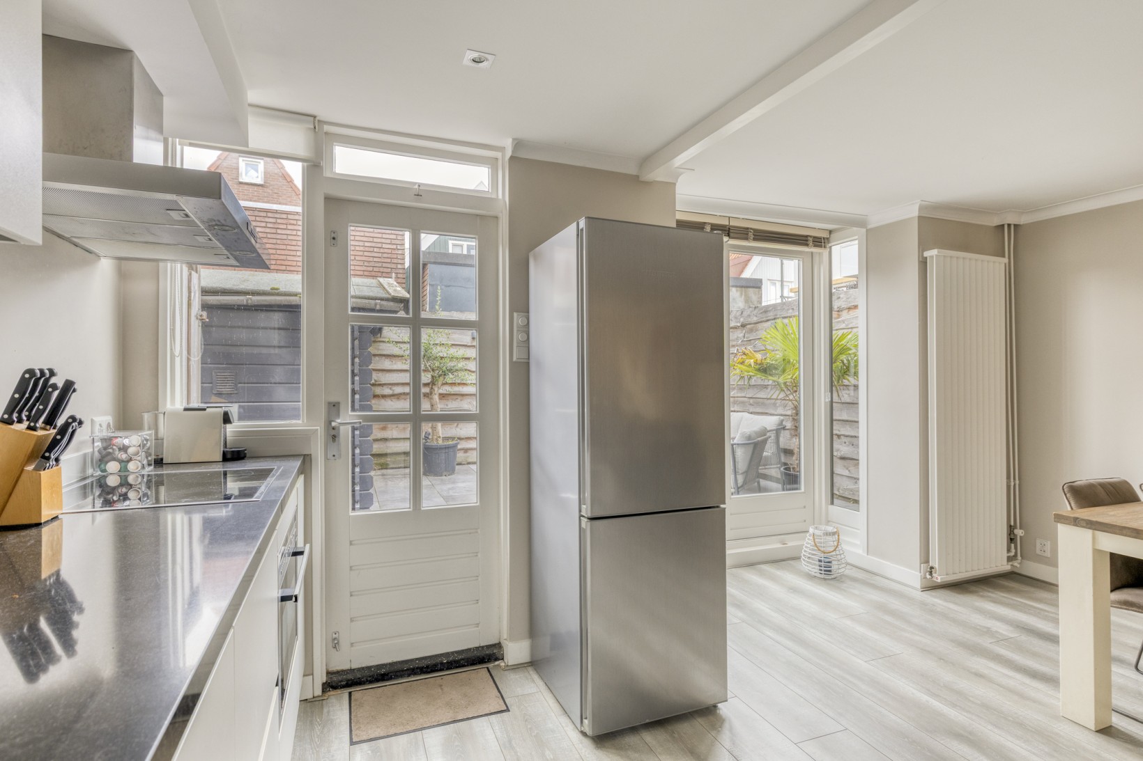 Hoekwoning te koop: St Jozefstraat 19, Volendam